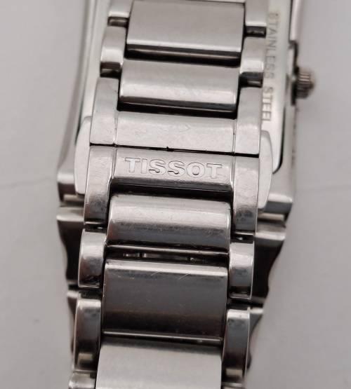 Pre-owned Swiss Made Ladies Tissot 1853 T007309 A Saphire Chrystal Mehanical watch- working