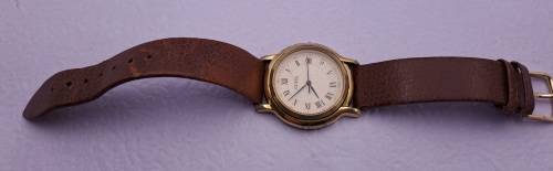 Pre-Owned Guess watch (working but HAS NO GROWN)