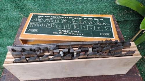 1940`s Stanley Universal Plane No.55 with all 55 cutters in Original wooden Box -Excellent