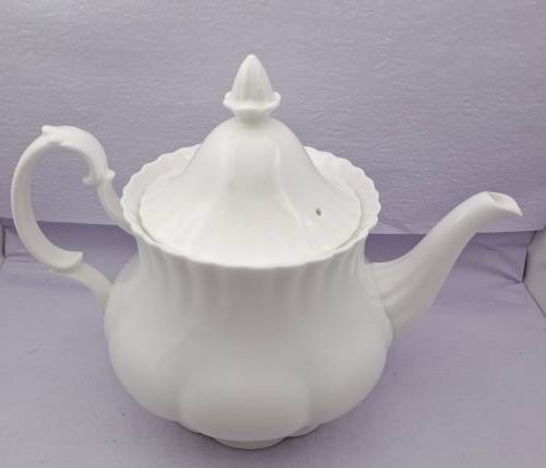 Royal Albert REVERIE Teapot Bone China England (tiny nick on spout)