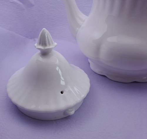 Royal Albert REVERIE Teapot Bone China England (tiny nick on spout)