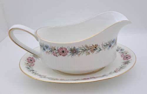 Vintage Paragon BELINDA Stoke-on-Trent Gravy Boat with Saucer-By Appointment to the Queen