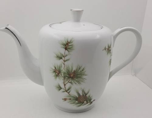 Vintage Royal Avon Tea Pot 170x250x125mm