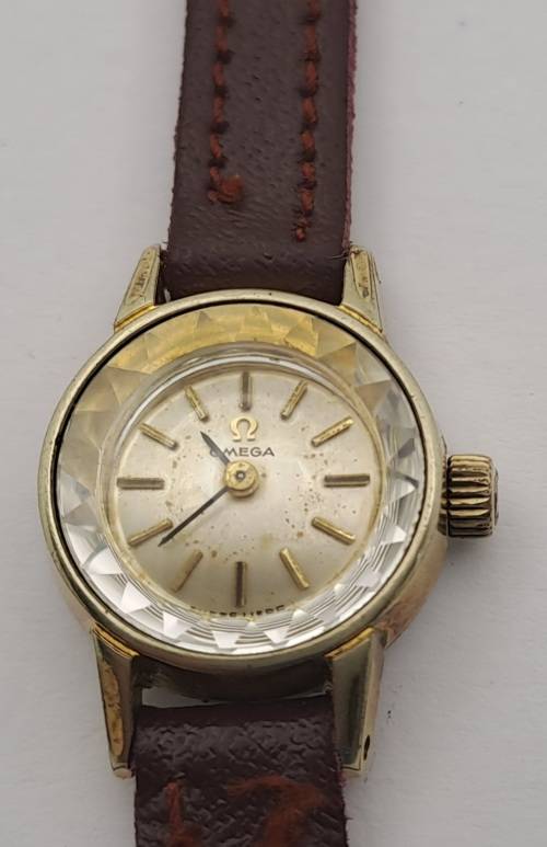 Pre-owned Vintage Ladies OMEGA windup watch - working