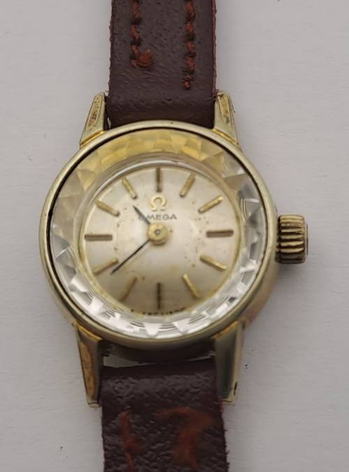 Pre-owned Vintage Ladies OMEGA windup watch - working