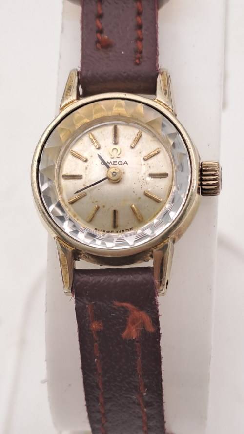 Pre-owned Vintage Ladies OMEGA windup watch - working