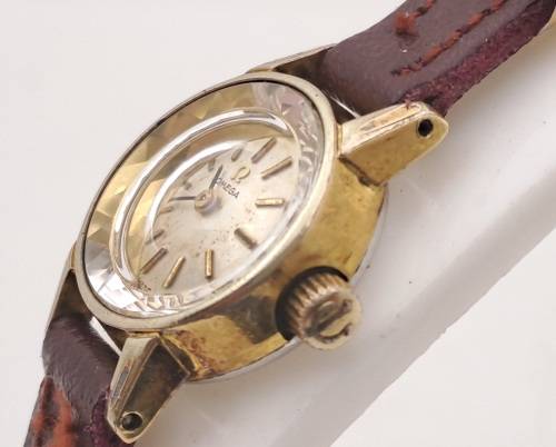 Pre-owned Vintage Ladies OMEGA windup watch - working