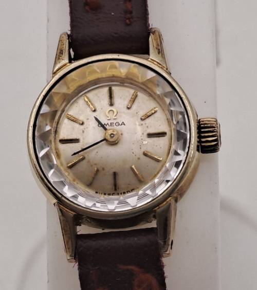 Pre-owned Vintage Ladies OMEGA windup watch - working