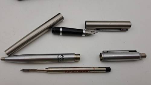 Pre-Owned Sheaffer Fountain Pen and Ball Point Pen (Branded) in Case