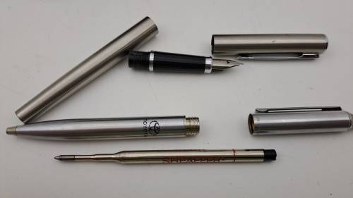 Pre-Owned Sheaffer Fountain Pen and Ball Point Pen (Branded) in Case