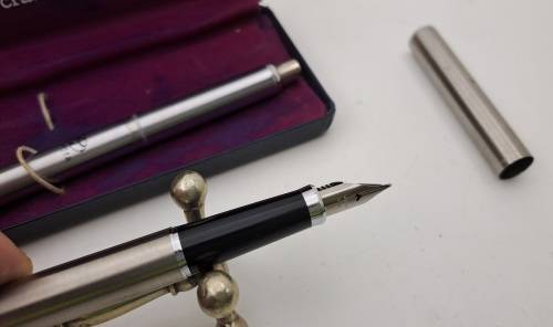 Pre-Owned Sheaffer Fountain Pen and Ball Point Pen (Branded) in Case