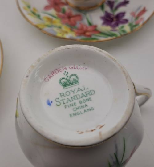 1950`s Royal Standard Garden Glory Demitasse 5 Cups ,6 Saucers (1 Cup chipped and 1 hairline Crack)