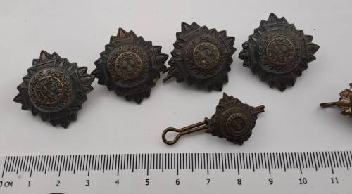 7 x WW1 /WW2 British  Officer`s Epaulets /Badges