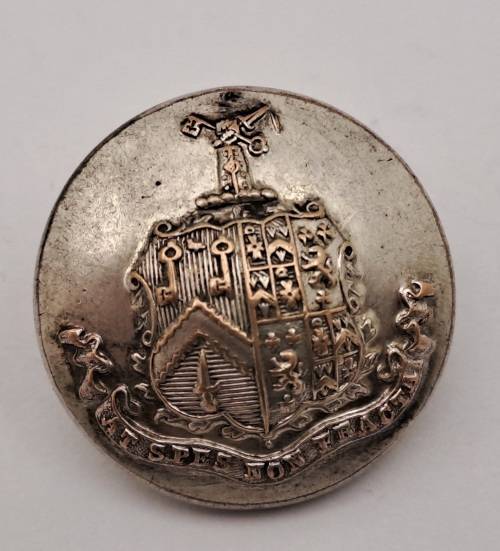 Rare unidentified button made by Firman & Sons London 25mm-town of Blaenavon in Wales