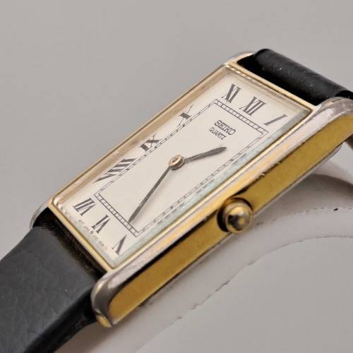 Pre-owned Ladies Seiko 5Y30-5060 Quartz watch with Leather strap working
