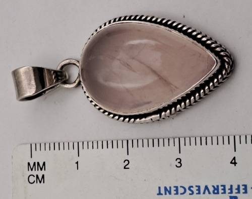Pre-owned Vintage Sterling 925 Sterling Silver pendant - Could be Rose Quartz Gemstone?