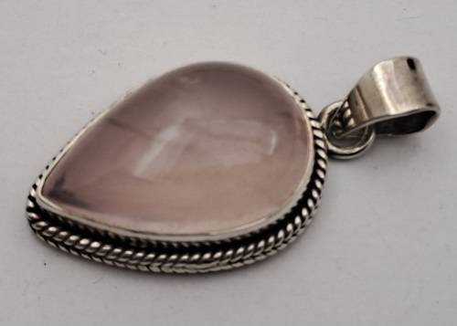 Pre-owned Vintage Sterling 925 Sterling Silver pendant - Could be Rose Quartz Gemstone?