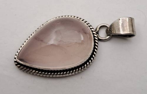 Pre-owned Vintage Sterling 925 Sterling Silver pendant - Could be Rose Quartz Gemstone?