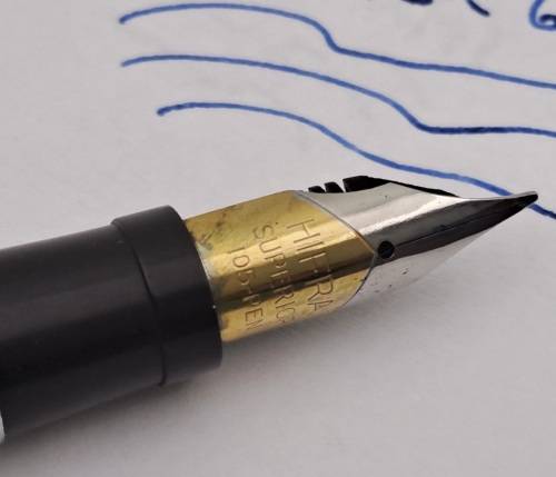 Vintage Hifra 4415 Fountain pen with a parker 61 lid -Ink Tested
