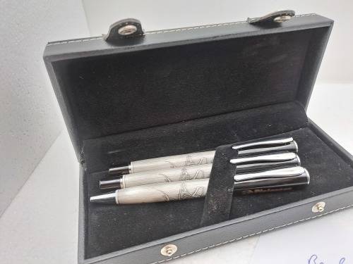 Pen Gift Set- Ballpoint Pen,Rollerball and  Fountain Pen with Iridium Point in Leather Case