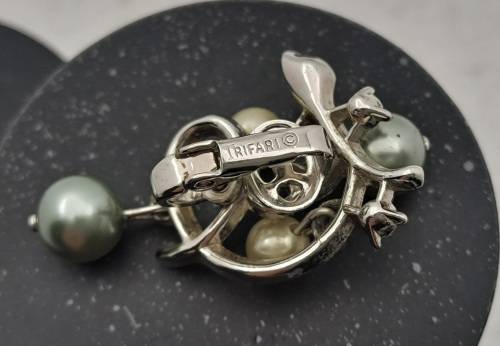 Vintage Trifari  Pearl Necklace with Matching Earrings -Made in Italy