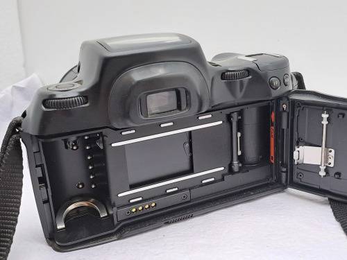 Pre-Owned Vintage Pentax Z-1P Panorama SLR 35mm Film Camera with SMC Pentax-FA 1:4-5.6 28-105 Lens.