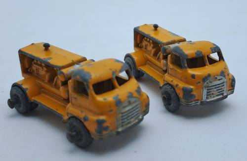 2  Vintage Matchbox Lesney no 28 Bedford Compressor trucks