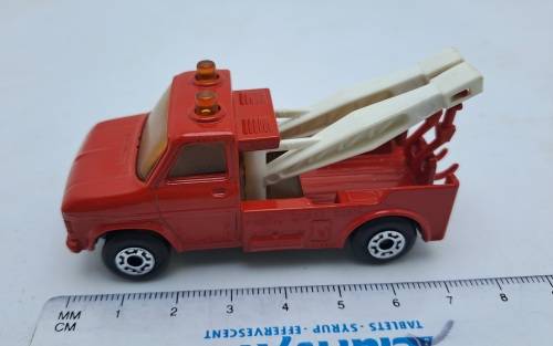 Vintage Die Cast Matchbox Superfast no 61 Wreck truck By Lesney England.