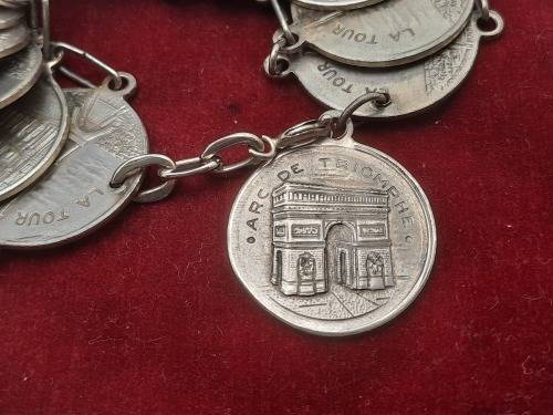 Vintage Paris La Tour Eiffel Coin Souvenir Bracelet with Landmarks 23cm
