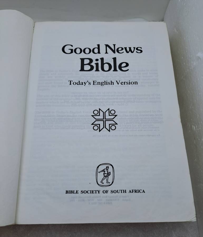 Vintage Bible 1986:The Good News Bible ISBN 0 7983 0253 XISBN 0 7983 0253 X (Binding is loose)