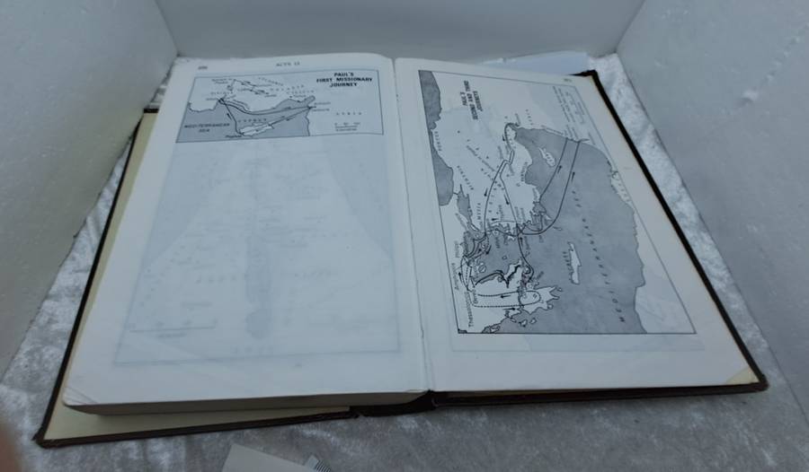 Vintage Bible 1986:The Good News Bible ISBN 0 7983 0253 XISBN 0 7983 0253 X (Binding is loose)