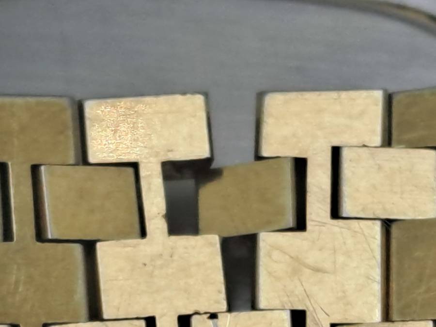 Pre-owned Vintage 1980 Seiko 5933-5010 Mens Quarts watch 010557-Working -strap link need repairs