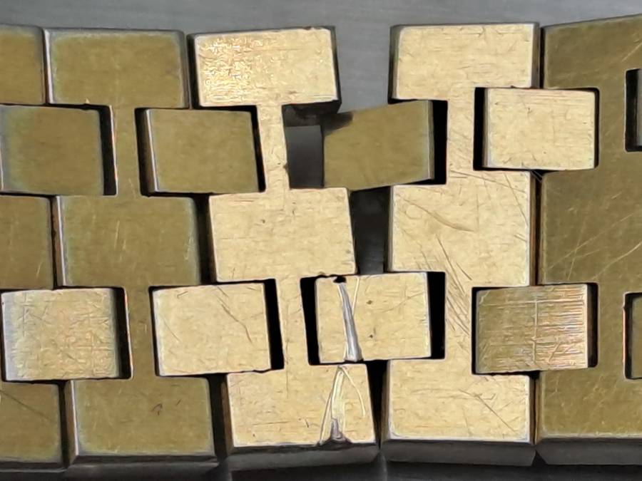 Pre-owned Vintage 1980 Seiko 5933-5010 Mens Quarts watch 010557-Working -strap link need repairs