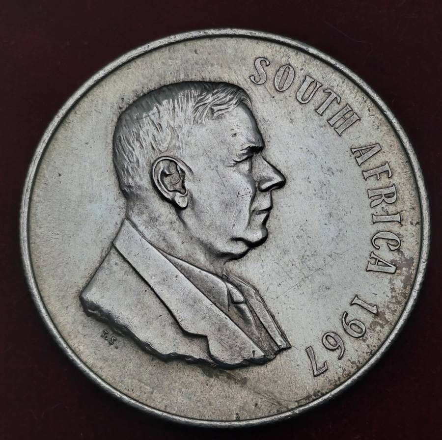 1967 South Africa Silver  1 Rand English legend - SOUTH AFRICA