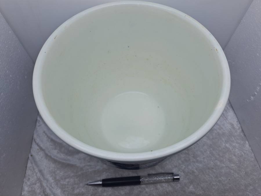 Large Vintage Dutch Delfts Royal Sphinx Floral Cachepot Planter Jardiniere