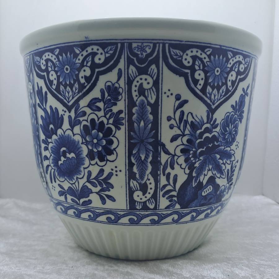 Large Vintage Dutch Delfts Royal Sphinx Floral Cachepot Planter Jardiniere