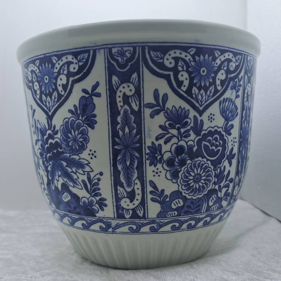 Large Vintage Dutch Delfts Royal Sphinx Floral Cachepot Planter Jardiniere
