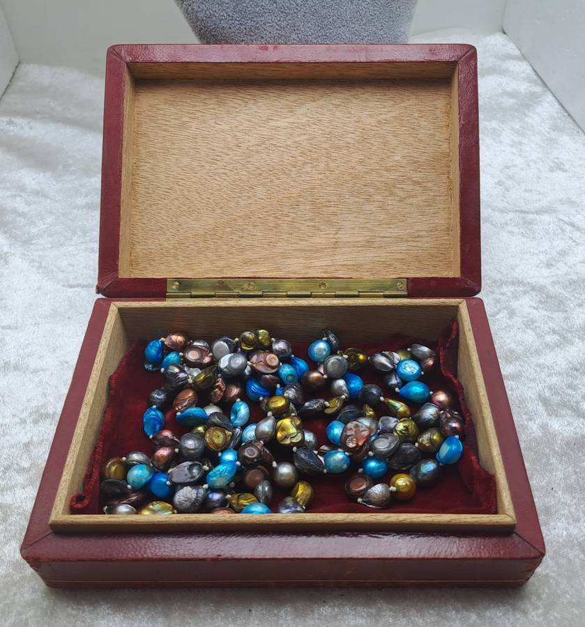 Beautiful Vintage Genuine Multi Color Fresh water Pearl Necklace -1,5 Meters Long (150cm)