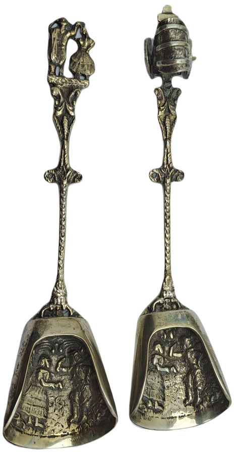 2  Vintage Royal Copenhagen Pictorial Caddy Spoons -Boxed-Made in Holland
