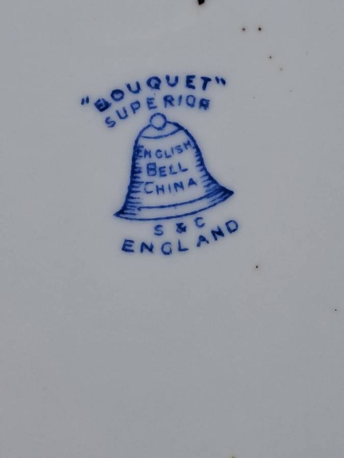 Vintage English Superior BELL CHINA `Bouquet` Plate 162mm x 162mm