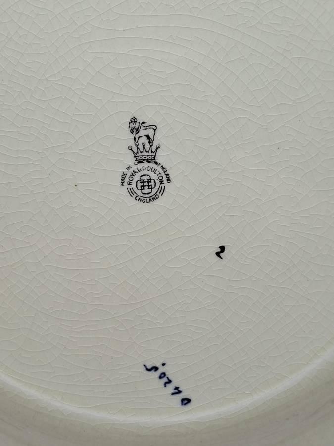 Vintage C1930-1940 Royal Doulton D.4205 `Kookaburra`` Plate- 26cm