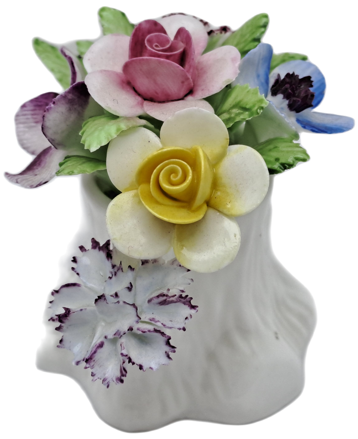 Vintage Royal Doulton Porcelain Flower Bouquet (Posy) - One flower Missing