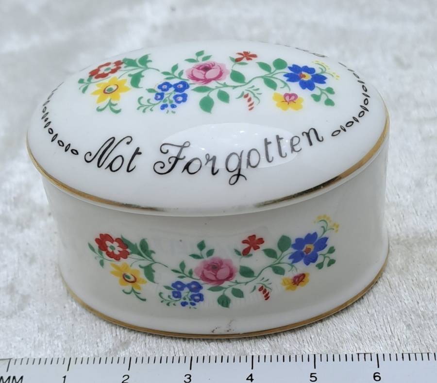 Small Vintage Crown Fine Bone China Not Forgotten Trinket Box with Lid Staffordshire England.