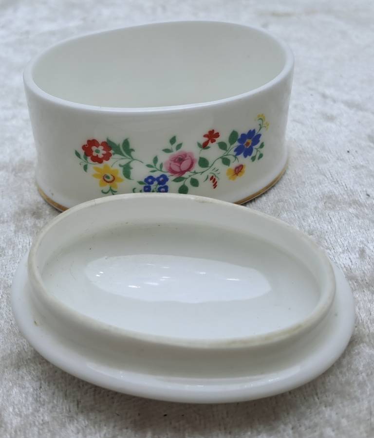 Small Vintage Crown Fine Bone China Not Forgotten Trinket Box with Lid Staffordshire England.