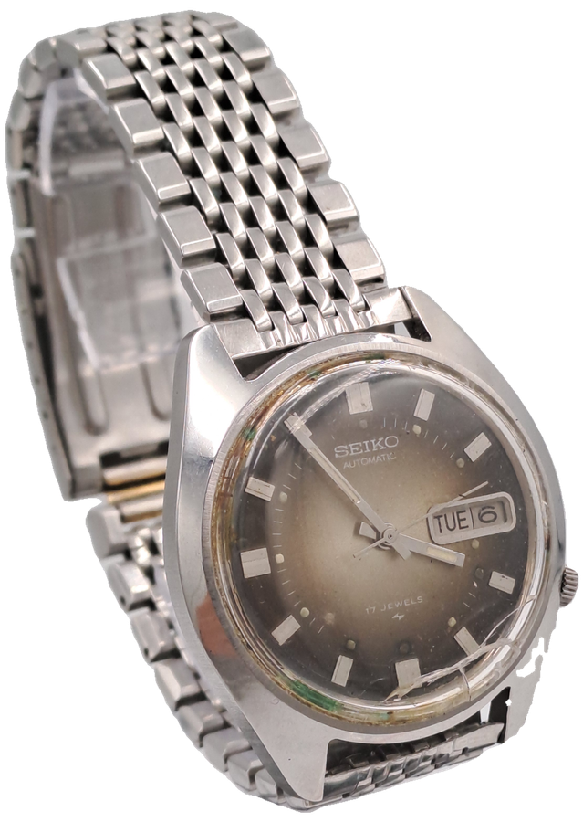1980`s Seiko Automatic Mens Day/Date watch -WORKING - 17 Jewels - Need new Crystal.