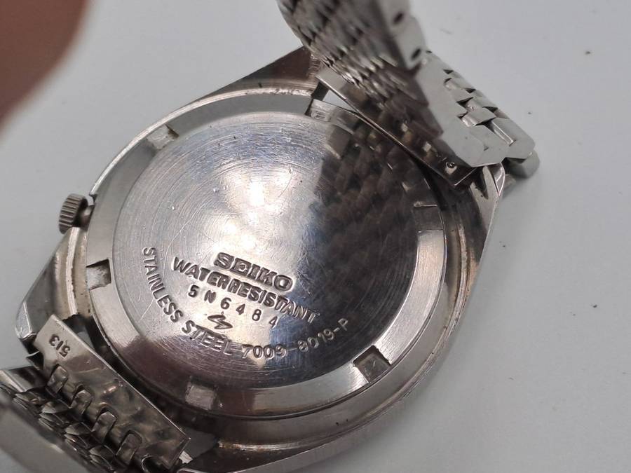 1980`s Seiko Automatic Mens Day/Date watch -WORKING - 17 Jewels - Need new Crystal.