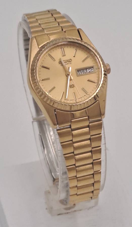 Vintage Ladies Seiko 2A23-003LR Quartz Day/Date Gold tone Watch -Working 100%