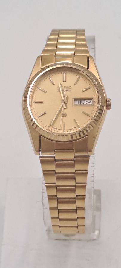 Vintage Ladies Seiko 2A23-003LR Quartz Day/Date Gold tone Watch -Working 100%