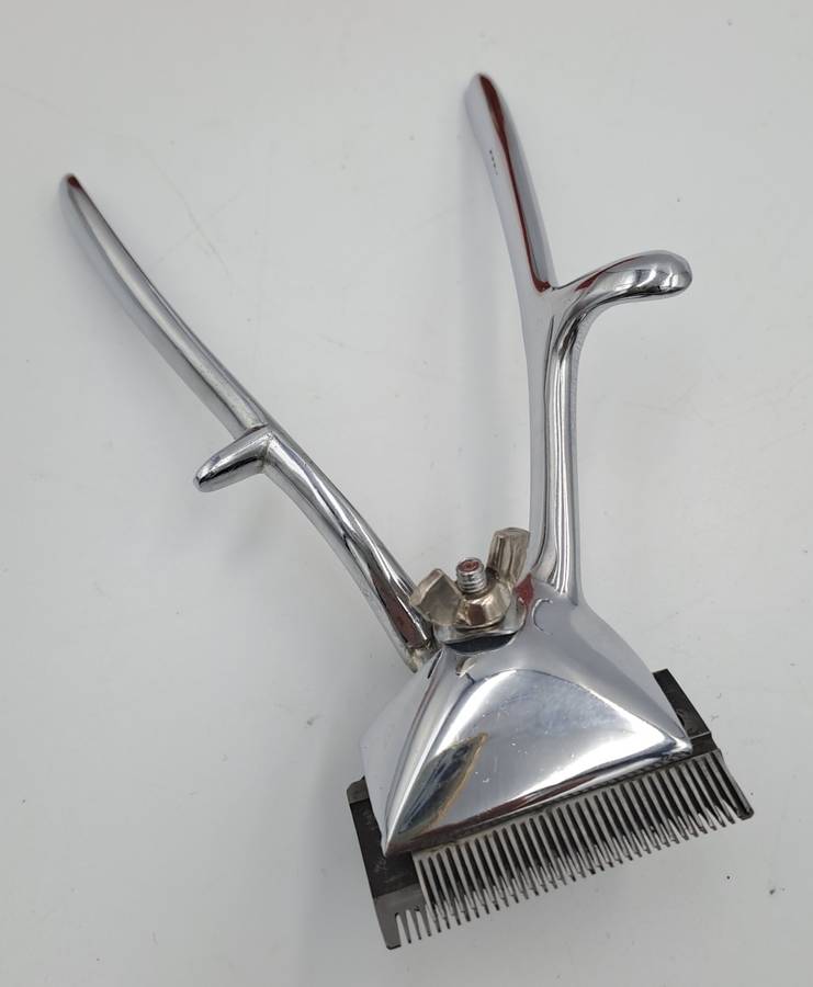 Vintage French Hair Clippers in Original Box -Good Condition