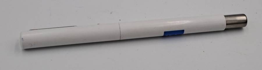 Parker Vector STD RB White Medium Blue G.B.X in case with Alpha Logo (Rollerball)